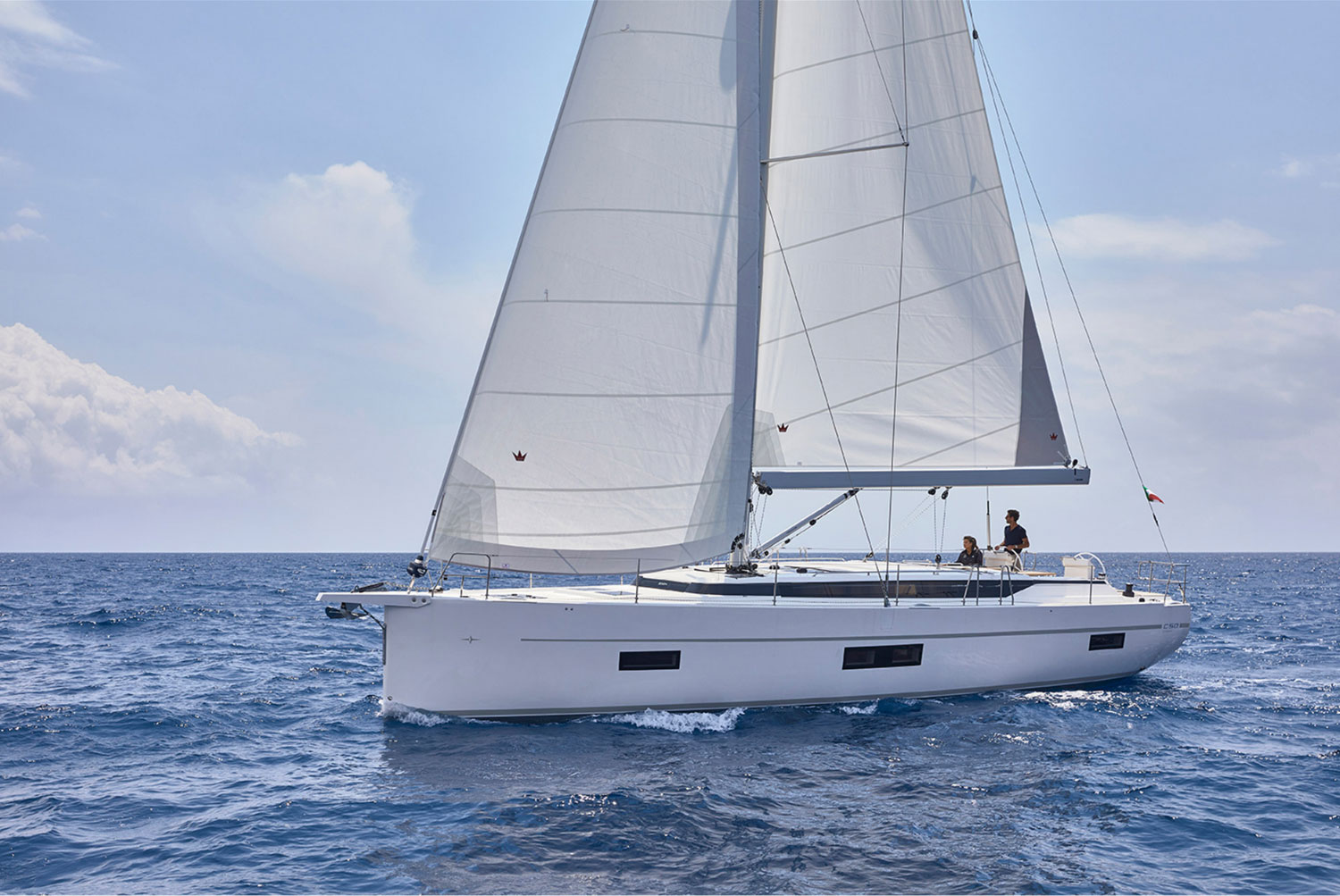 Sailingyacht-BAVARIA-C50-Highlights-BAVARIA-YACHTS